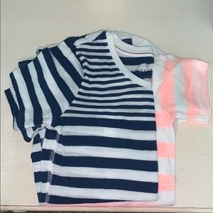 A bundle of 4 shirts.